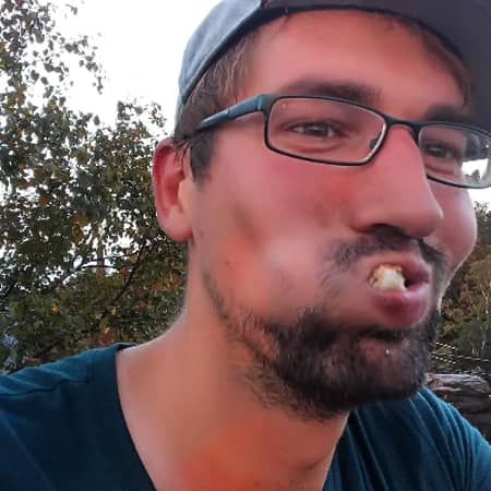 Simon J.