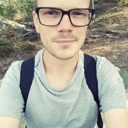 Sitter Profile Image: Per W.