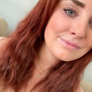 Isabelle B.