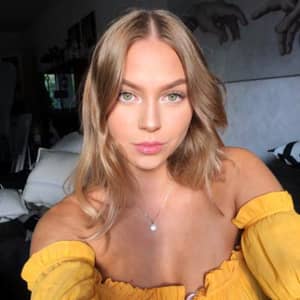 Elin E.