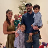 Isabel & William L.'s profile image